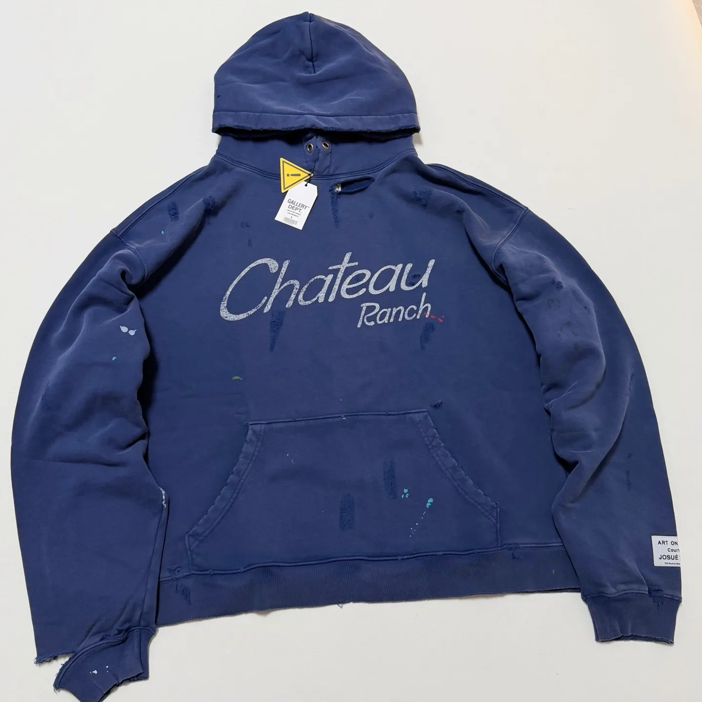 GALLERY DEPT. CHATEAU RANCH HOODIE/NAVY Horseshoe Winery Splash Ink Destroyed Hoodie Washed Blue S-XL Assute Reactive Dyes Ready-made Clothes Fade Process Post-Fry Color Processing Super Heavy and Cumbersome Too Many Cuts and Hanging Wormhole Destruction Process➕Hand-Splashed Ink Very Time-consuming and Labor-intensive Correct Version Original Main Mark➕Large Main Mark➕Yellow Wash Mark The original BOXY short and wide version has not been changed at all. God-cut. Authentic level printing process. Post-washing treatment to show natural aging effect.